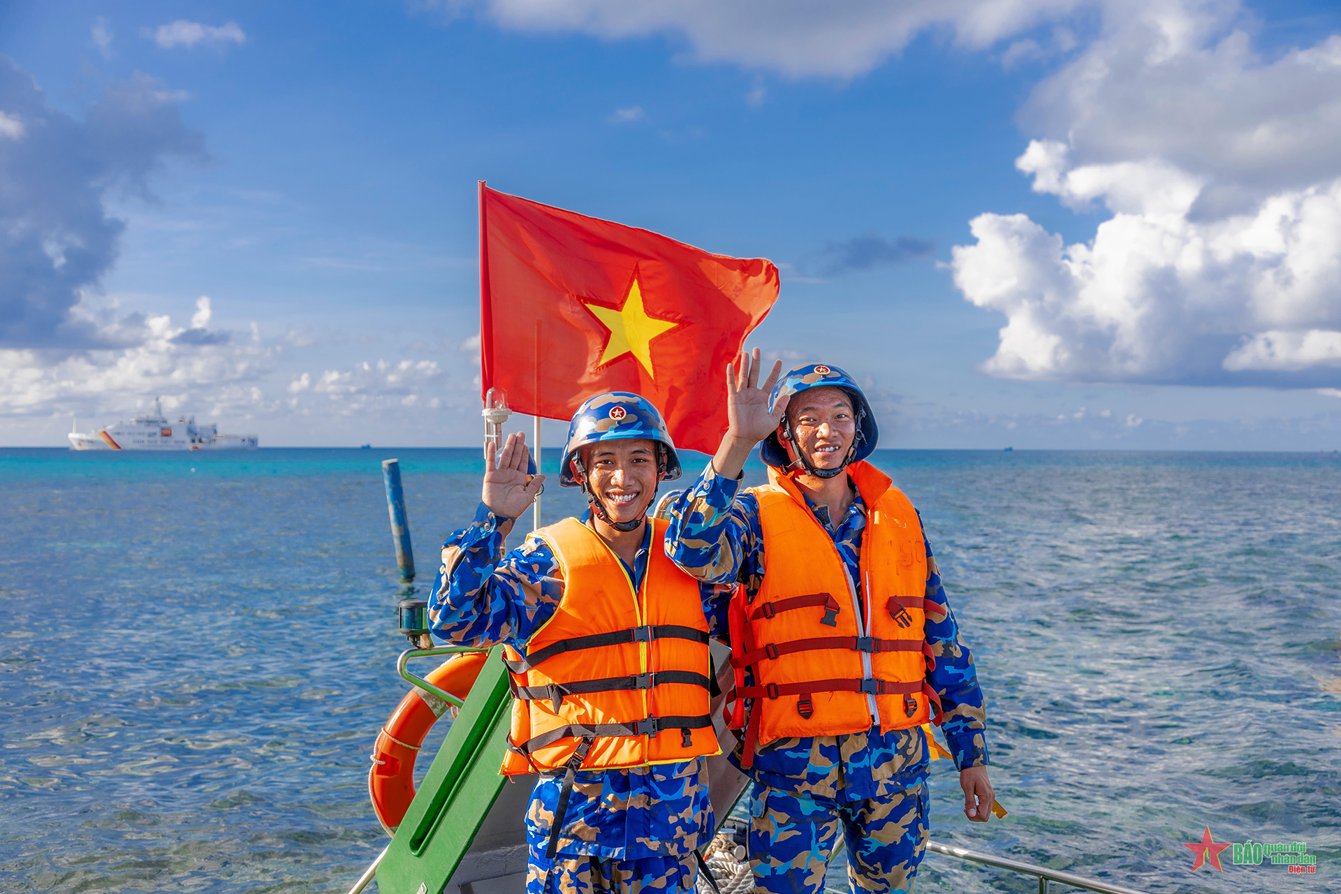 Biển là quê hương